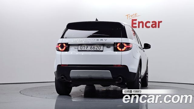 Land Rover Discovery Sport 2.0 TD4 HSE Luxury 2019 — фото 4