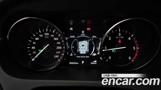 Land Rover Discovery Sport 2.0 TD4 HSE Luxury 2019 — фото 8