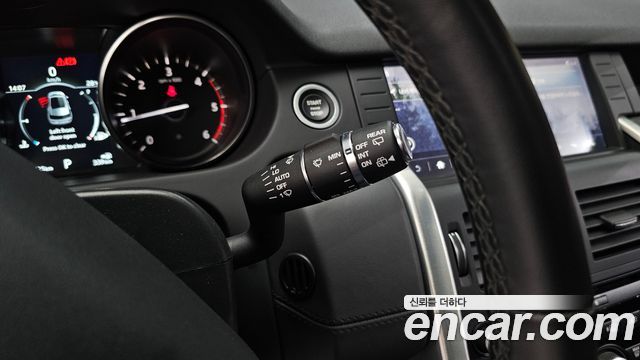 Land Rover Discovery Sport 2.0 TD4 HSE Luxury 2019 — фото 18