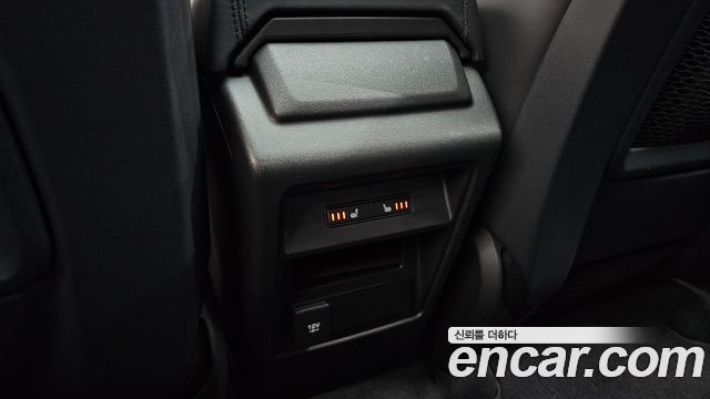 Land Rover Discovery Sport 2.0 TD4 HSE Luxury 2019 — фото 20