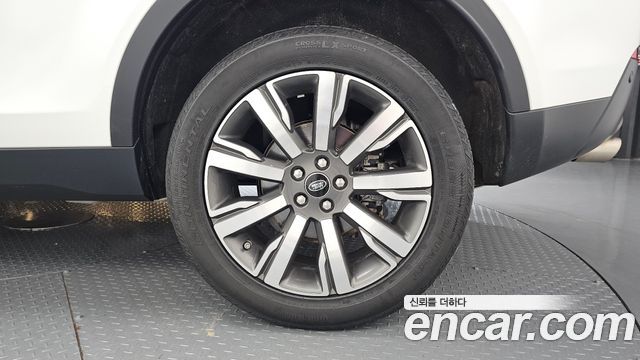 Land Rover Discovery Sport 2.0 TD4 HSE Luxury 2019 — фото 21