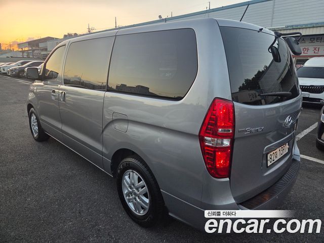 Hyundai Grand Starex Van 3-Seater Smart 2021 — фото 8