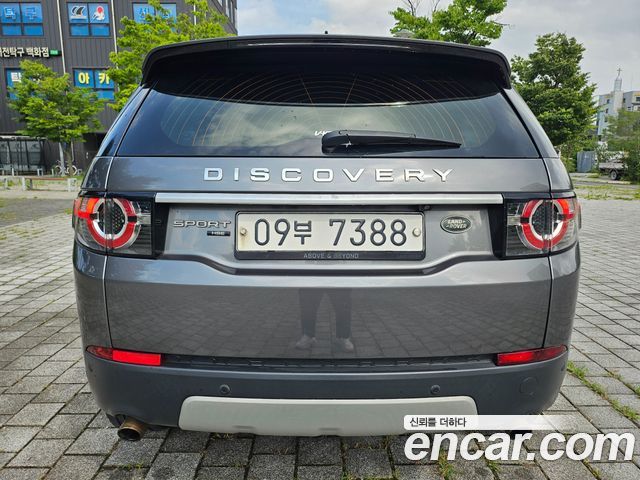 Land Rover Discovery Sport 2.0 TD4 HSE Luxury 2018 — фото 6