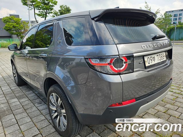 Land Rover Discovery Sport 2.0 TD4 HSE Luxury 2018 — фото 7