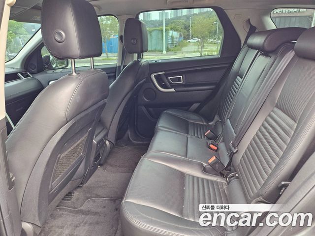 Land Rover Discovery Sport 2.0 TD4 HSE Luxury 2018 — фото 16