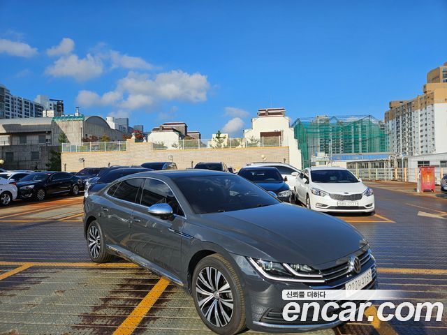 Volkswagen Arteon 2.0 TDI Premium 2019 — фото 2