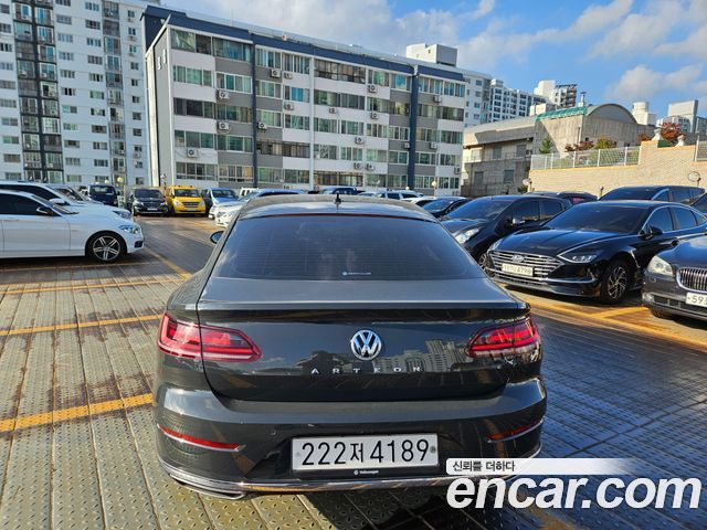 Volkswagen Arteon 2.0 TDI Premium 2019 — фото 5