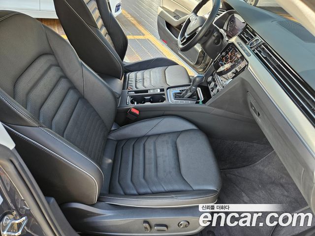 Volkswagen Arteon 2.0 TDI Premium 2019 — фото 16