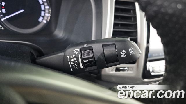 KG Mobility (SsangYong) Rexton Sports Khan Diesel 2.2 4WD Professional X (5-Link) 2019 — фото 14