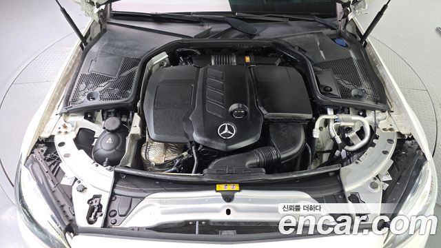Mercedes-Benz C-Class (W205) C220 d 4MATIC 2020 — фото 6