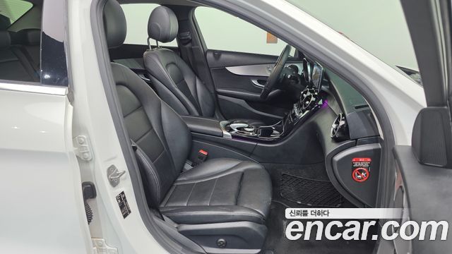 Mercedes-Benz C-Class (W205) C220 d 4MATIC 2020 — фото 11