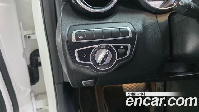 Mercedes-Benz C-Class (W205) C220 d 4MATIC 2020 — фото 19