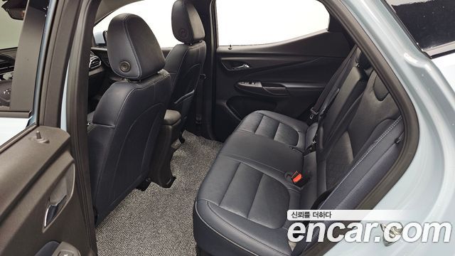 Chevrolet Bolt EUV Premier 2023 — фото 11