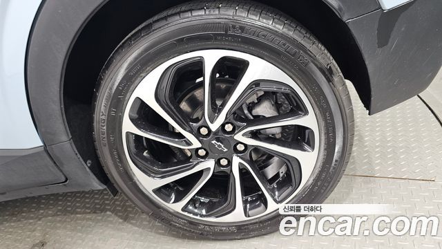 Chevrolet Bolt EUV Premier 2023 — фото 21