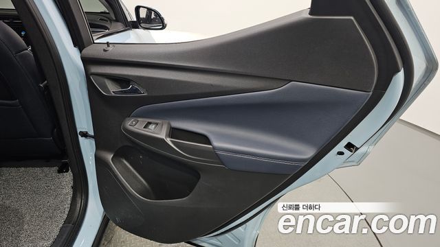 Chevrolet Bolt EUV Premier 2023 — фото 25
