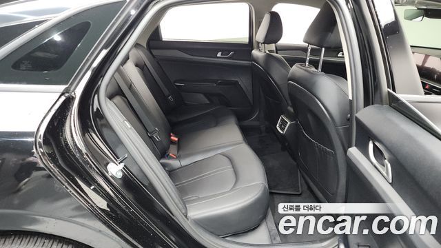 Kia K5 (III) 2.0 Prestige 2025 — фото 15