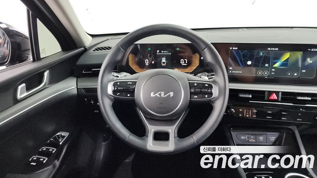 Kia K5 (III) 2.0 Prestige 2025 — фото 17