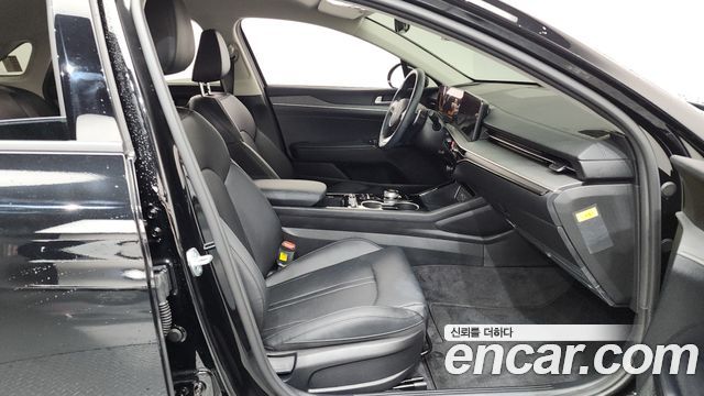 Kia K5 (III) 2.0 Prestige 2025 — фото 32