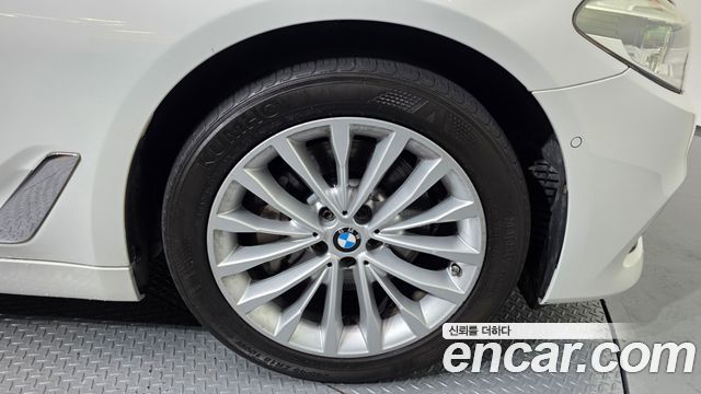 BMW 5 Series (G30) 530i xDrive Luxury Plus 2018 — фото 5