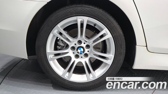 BMW 5 Series (F10) 520d M Sport 2013 — фото 5