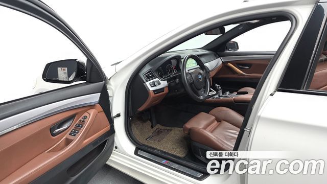 BMW 5 Series (F10) 520d M Sport 2013 — фото 10