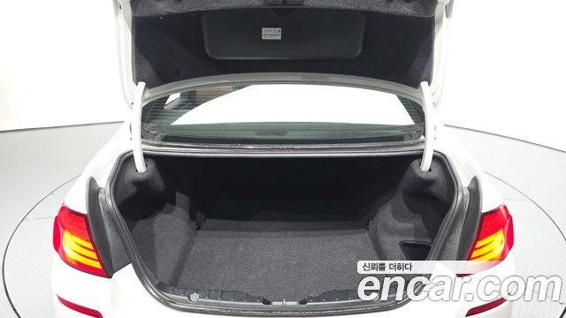 BMW 5 Series (F10) 520d M Sport 2013 — фото 20