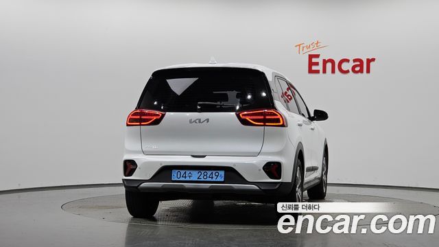 Kia Niro Plus Earth 2023 — фото 4