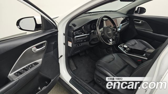 Kia Niro Plus Earth 2023 — фото 10