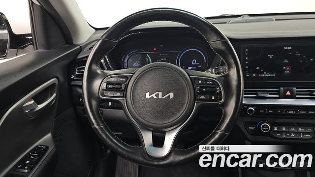 Kia Niro Plus Earth 2023 — фото 13