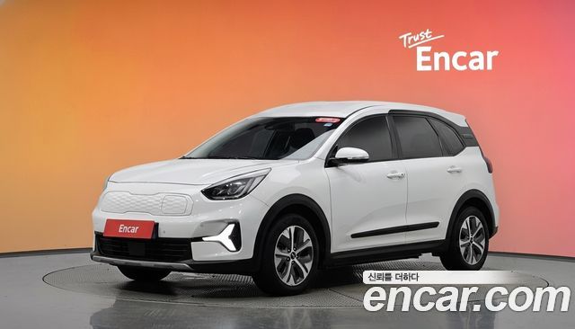 Kia Niro Plus Earth 2023 — фото 1