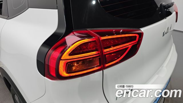 Kia Niro Plus Earth 2023 — фото 23