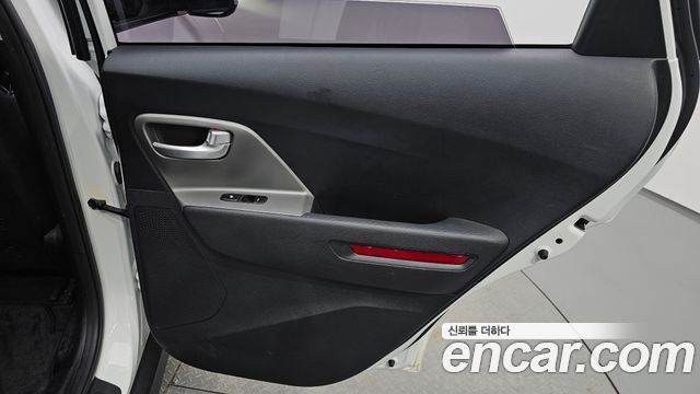 Kia Niro Plus Earth 2023 — фото 25