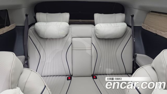 Kia Carnival (IV) HEV 9-Seater Hi-Limousine (Special vehicle) 2025 — фото 17