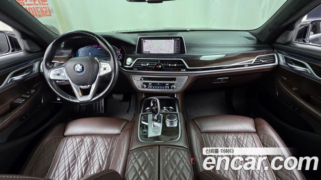 BMW 7 Series (G11) 745Le iPerformance Design Pure Excellence 2020 — фото 7