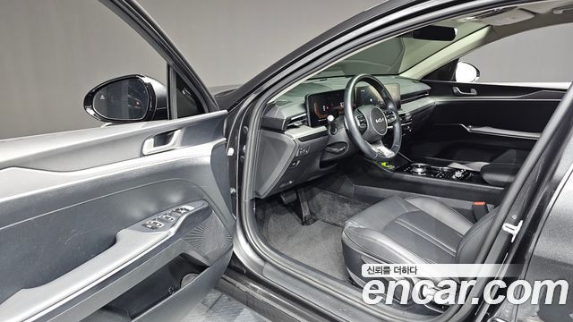Kia K5 (III) 2.0 Prestige 2025 — фото 10