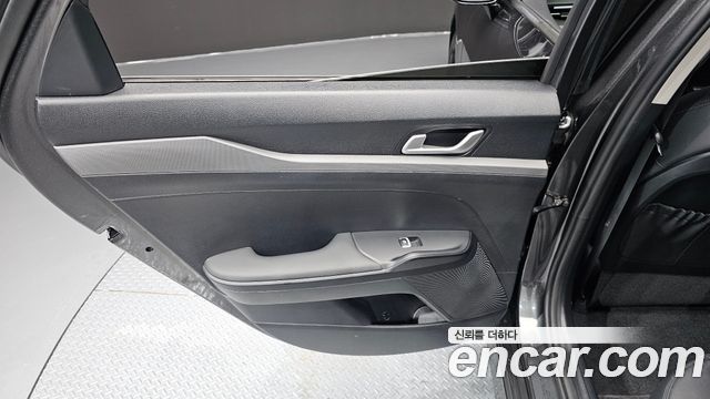 Kia K5 (III) 2.0 Prestige 2025 — фото 25