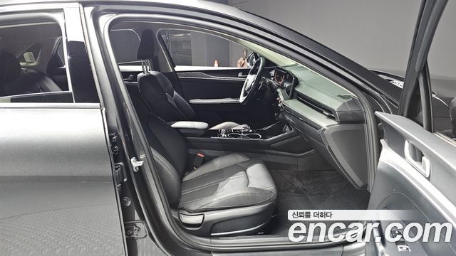 Kia K5 (III) 2.0 Prestige 2025 — фото 26