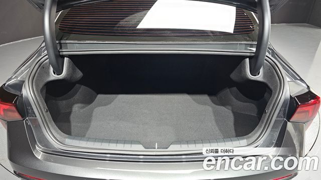 Kia K5 (III) 2.0 Prestige 2025 — фото 30