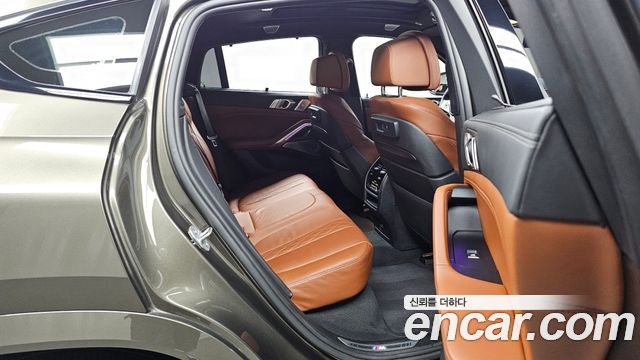 BMW X6 (G06) M50i 2021 — фото 12