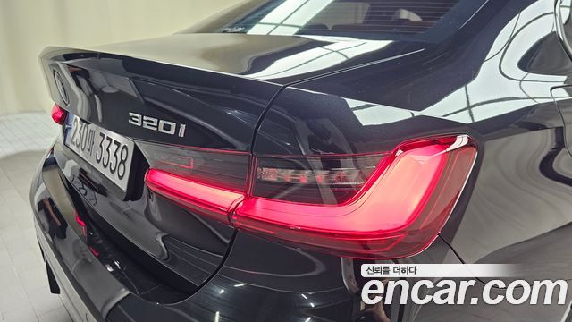 BMW 3 Series (G20) 320i M Sport 2025 — фото 23