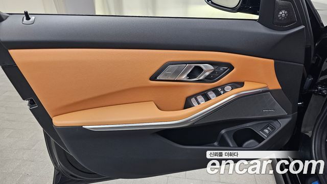 BMW 3 Series (G20) 320i M Sport 2025 — фото 24