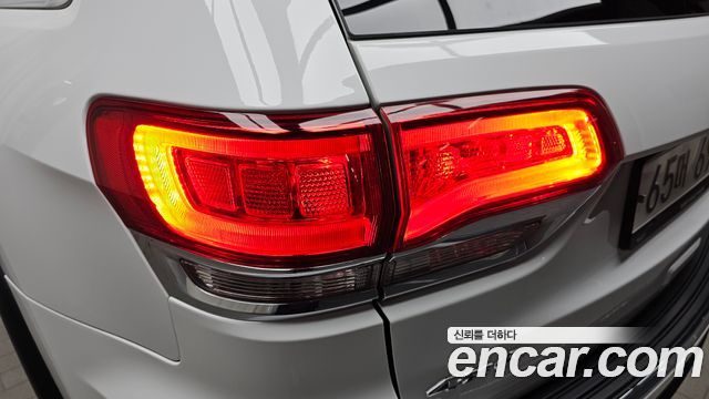 Jeep Grand Cherokee 3.6 Limited WK2 2019 — фото 23