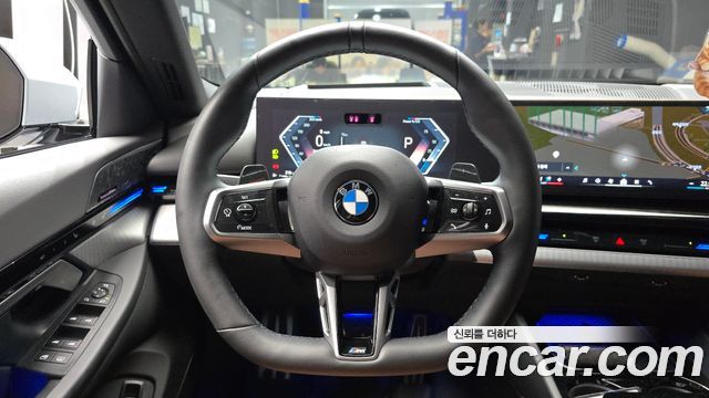 BMW 5 Series (G60) 530i xDrive M Sport 2024 — фото 13