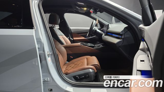 BMW 5 Series (G60) 530i xDrive M Sport 2024 — фото 26