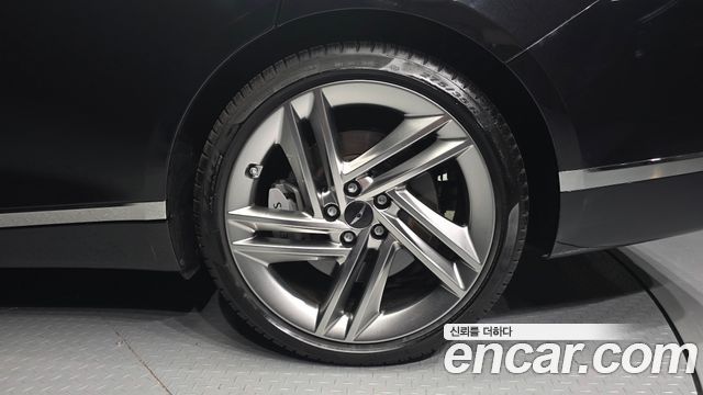 Genesis G80 (RG3) Gasoline 2.5 Turbo AWD 2025 — фото 21