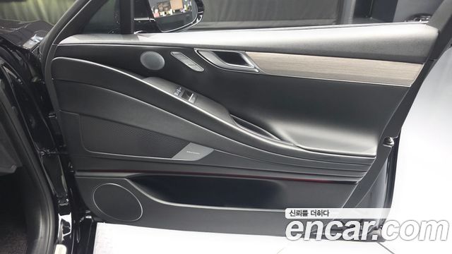 Genesis G80 (RG3) Gasoline 2.5 Turbo AWD 2025 — фото 24