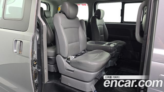 Hyundai Grand Starex Wagon 12-Seater Smart 2021 — фото 12