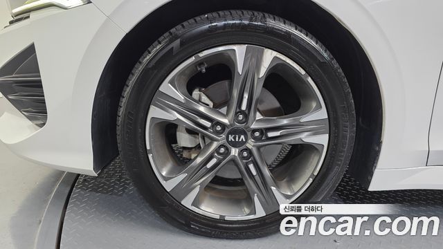 Kia K5 (III) 2.0 Prestige 2021 — фото 5