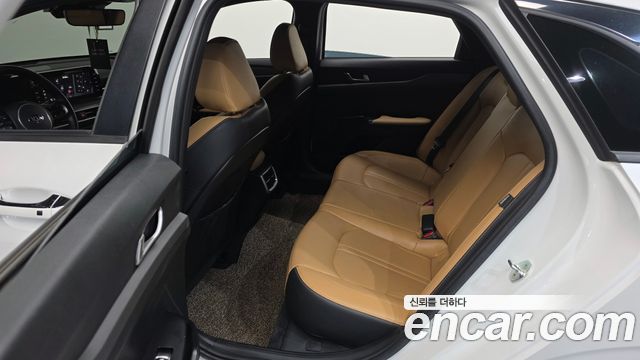 Kia K5 (III) 2.0 Prestige 2021 — фото 12