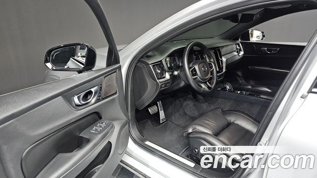 Volvo S60 (III) B5 R-Design 2022 — фото 10